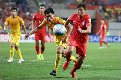 让五星红旗迎风飘扬在世界的东方,让五星红旗飘扬在中国的每个角落