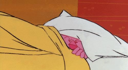 为啥被蚊子咬后越涂炉甘石越肿,被蚊子咬皮肤突然肿起来怎么治