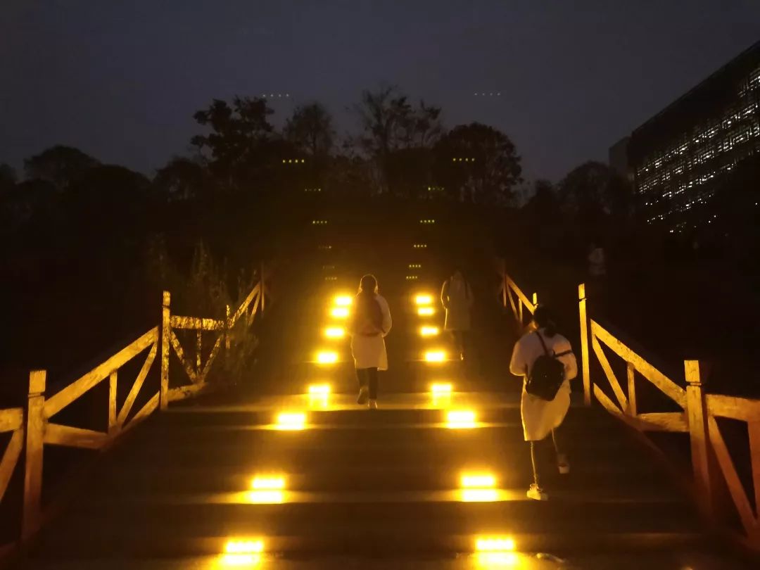 您的期末包裹已送达请注意查收,你的期末复习宝典请查收