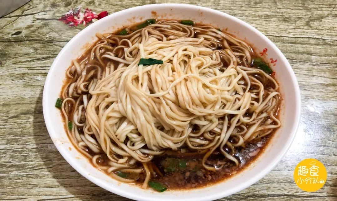 餐饮界三大巨头之一的“沙县大酒店”里，到底有什么好吃的？