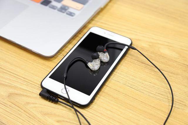 森海塞尔真无线蓝牙耳机测评,森海塞尔IE40pro耳机