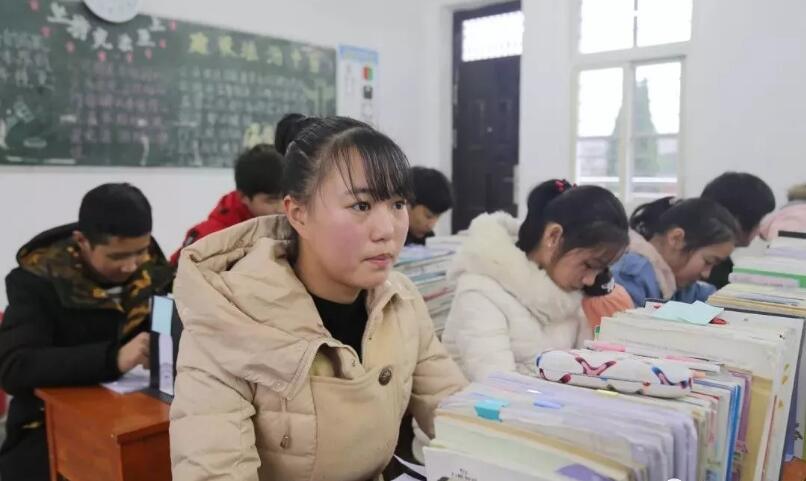 悲痛！信阳又一位好老师倒在工作岗位上，再也没有醒来……