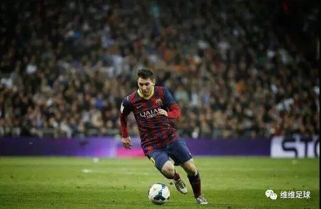 维维足球pro过人教学,沉浸足球简单的过人技巧