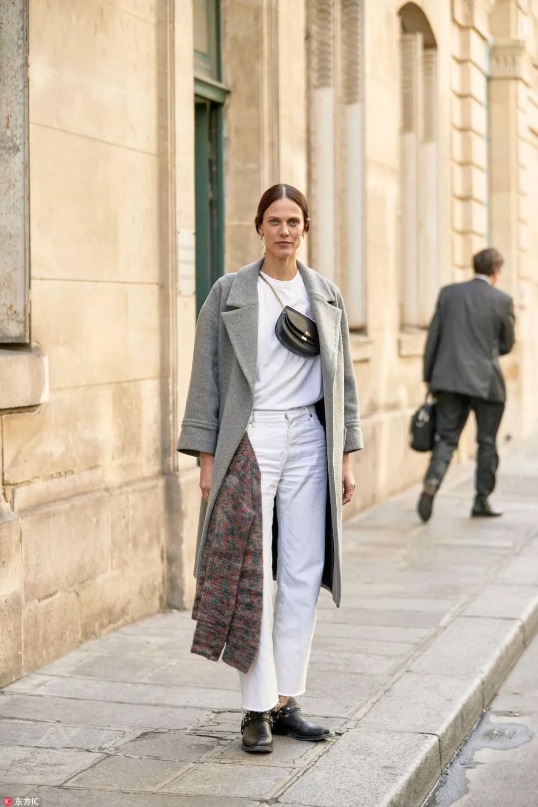 为什么棉服穿一段时间会变轻,一穿羽绒服就掉毛