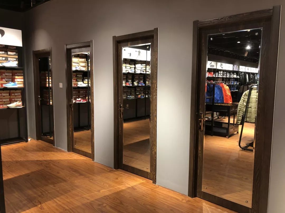 阿迪达斯羽绒服700元能买到真的吗,199阿迪达斯羽绒服