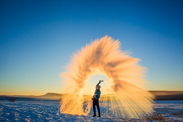 12月最火爆的热门旅行地，往北走，玩雪滑冰；往南走，温泉赏花