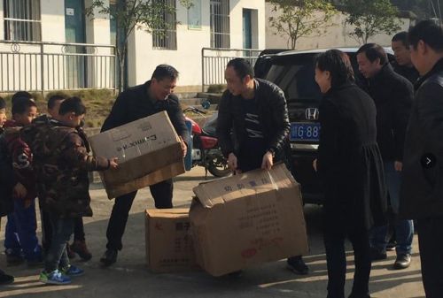 爱心起航让教育之梦飞翔,爱心起航