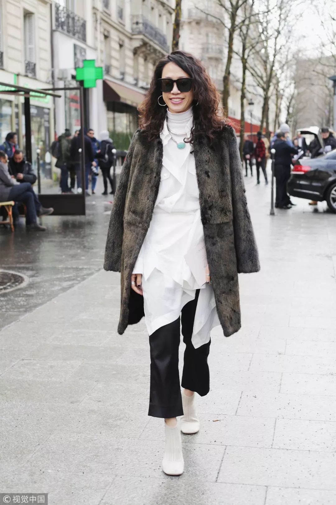 秋季长外套的多种穿法,外套太长了怎么穿才好看