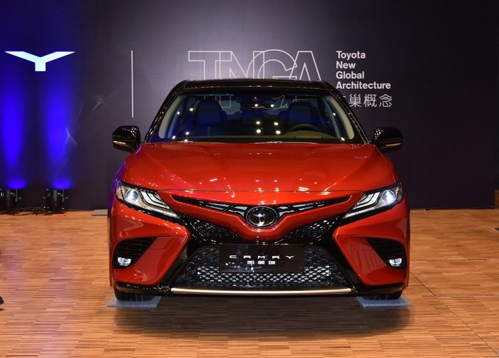 2.5l的凯美瑞值不值得买,广汽丰田凯美瑞中级车怎么样