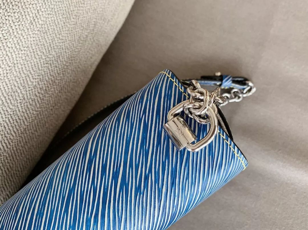 *服私**｜穿越三个城市，记录我的一周穿搭～