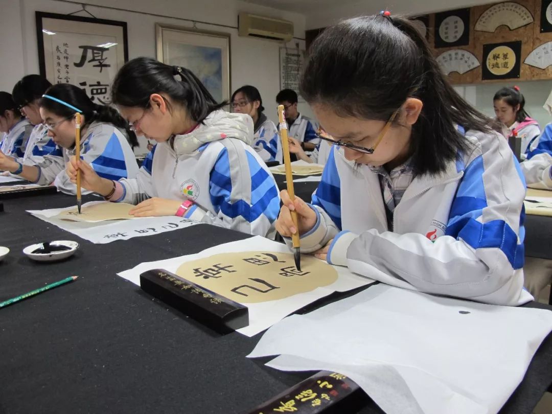 八一精神、品质文化、科技高中！独家揭秘：北京市八一学校如何一张蓝图绘到底｜首都教育40年校园行2·探校