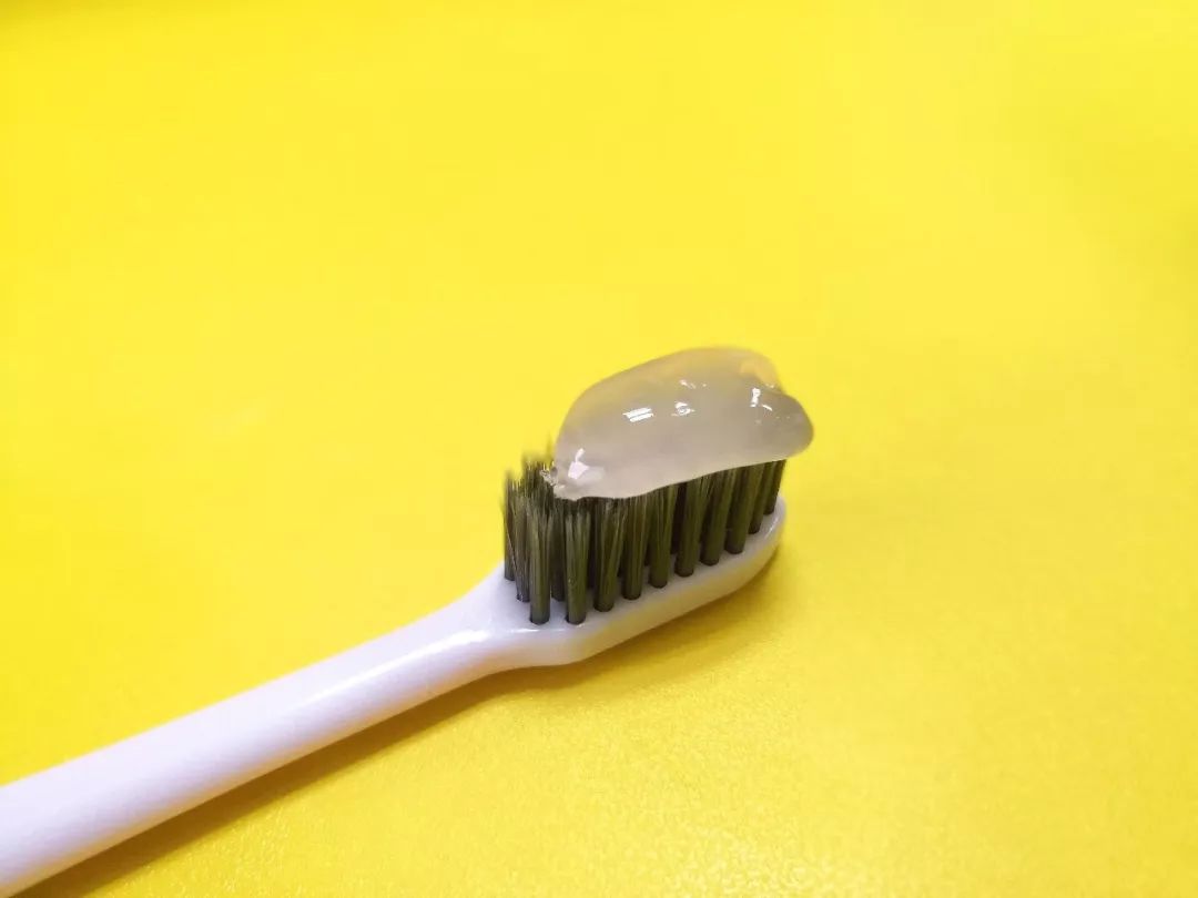 韩国钻石美白牙齿的牙膏好用吗,韩国牙膏排名第一名儿童