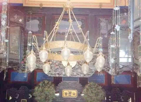 中国第一个奔驰车主,奔驰中国第一位车主叫什么