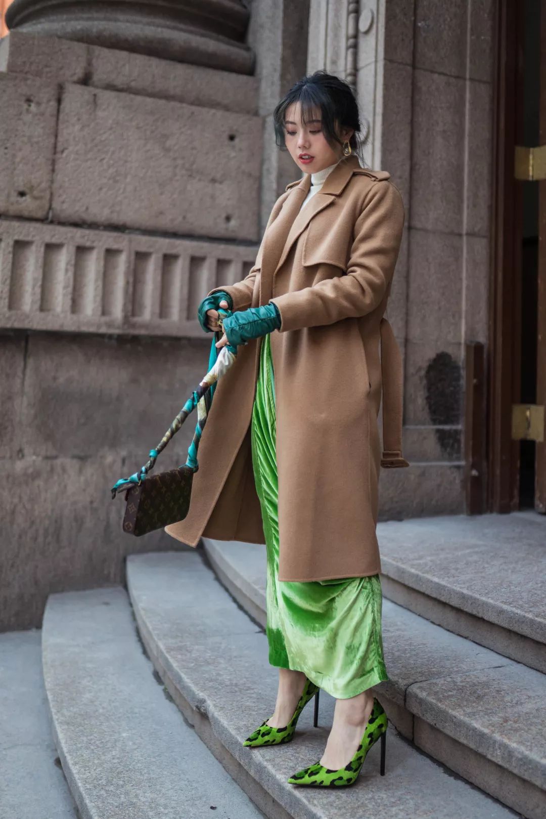 今年流行啥颜色搭配,最近流行的颜色搭配