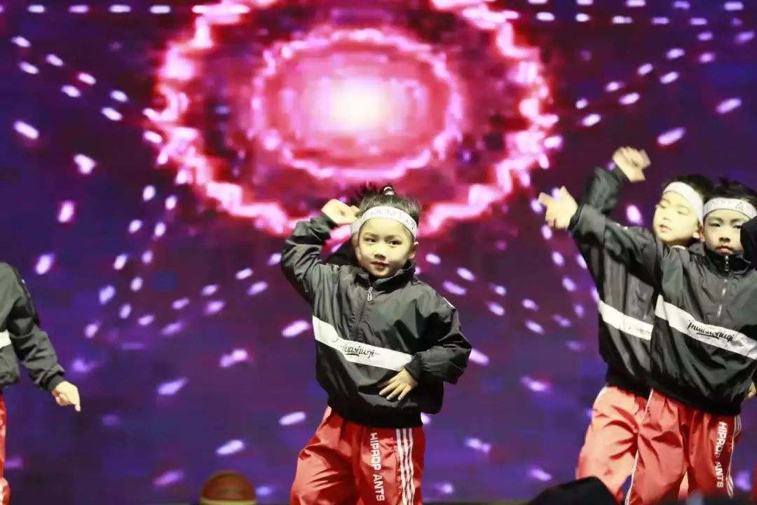 滨江这么多学校上演同一幕，太好玩了~