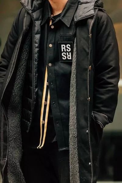 巴黎世家买什么外套最好,巴黎世家8万外套