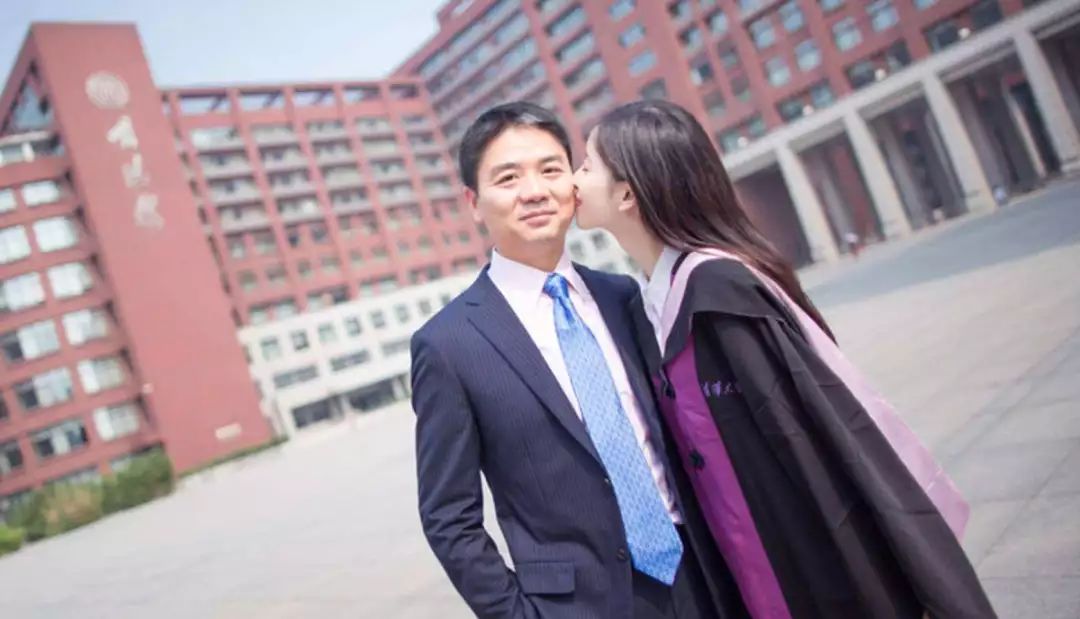 章泽天到底有离婚吗,京东辟谣章泽天离婚声明传闻