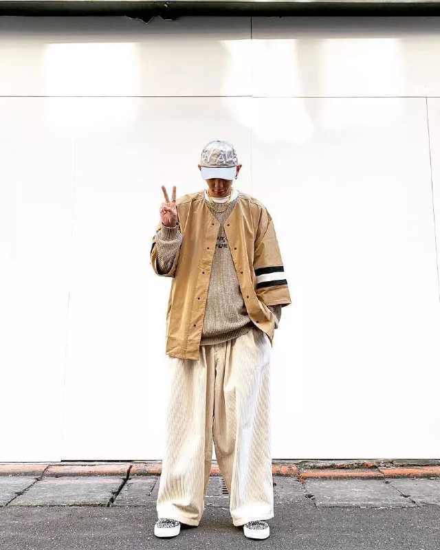 supreme和aj1哪个好,aj和supreme联名的鞋子断勾