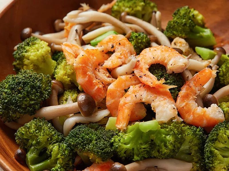 很大的海虾怎么做好吃,海虾干搭配什么炒好吃