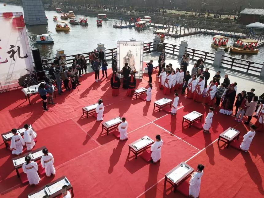 开笔礼｜家有萌娃的家长们，华商报小记者寒假活动专属邀请函，请查收！