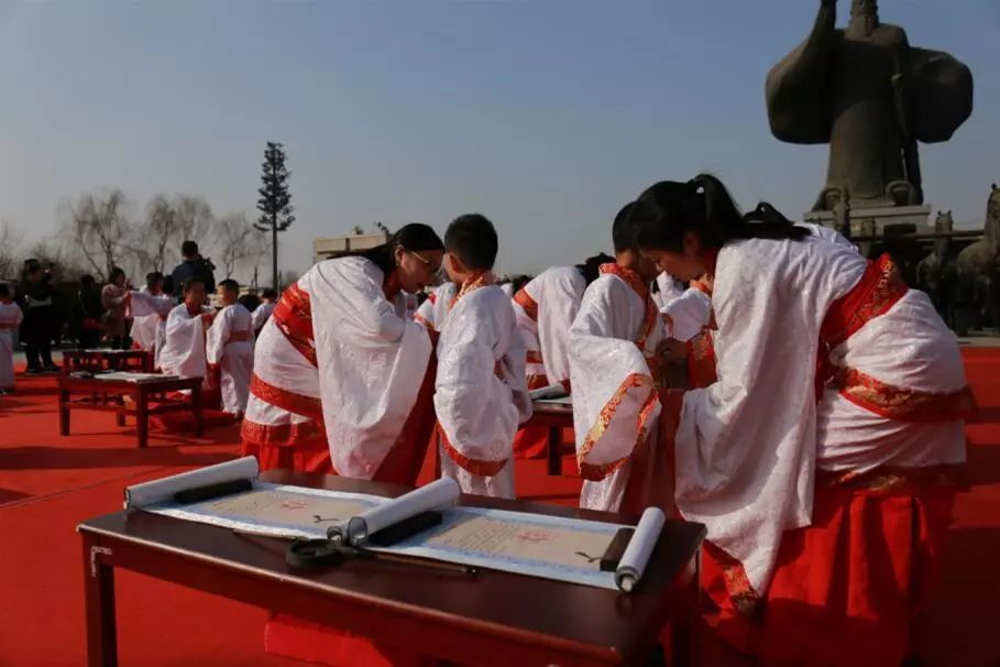 开笔礼｜家有萌娃的家长们，华商报小记者寒假活动专属邀请函，请查收！