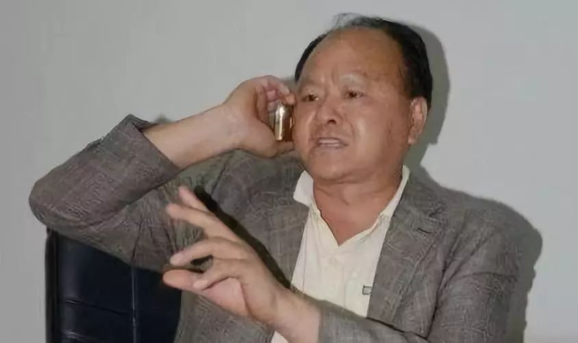 被这个翻译气笑了!但更扯的是它背后的组织……