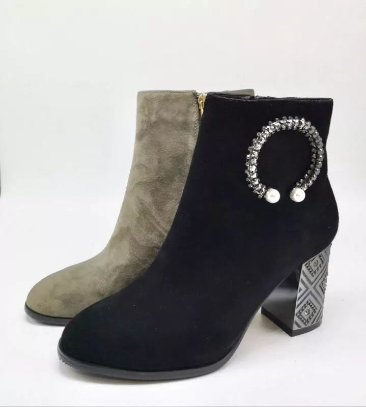 解放碑新世纪百货女装,解放碑新世纪女装