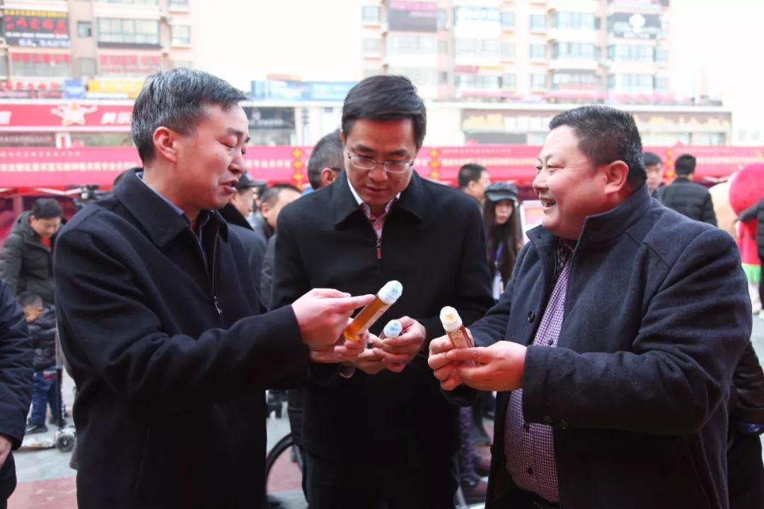 电商扶贫年货节,2022年崆峒区电商年货节隆重启动