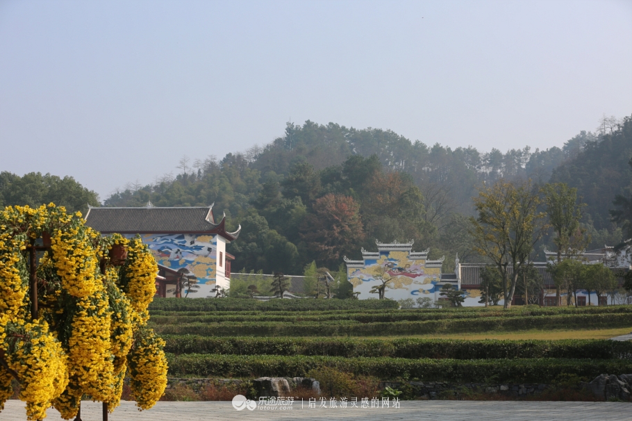 心中都要有属于自己的桃花源,我们终将抵达自己的桃花源