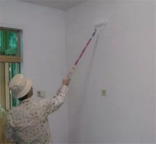 刷漆步骤自己刷漆要刷几遍,自己动手刷漆怎么才能刷均匀