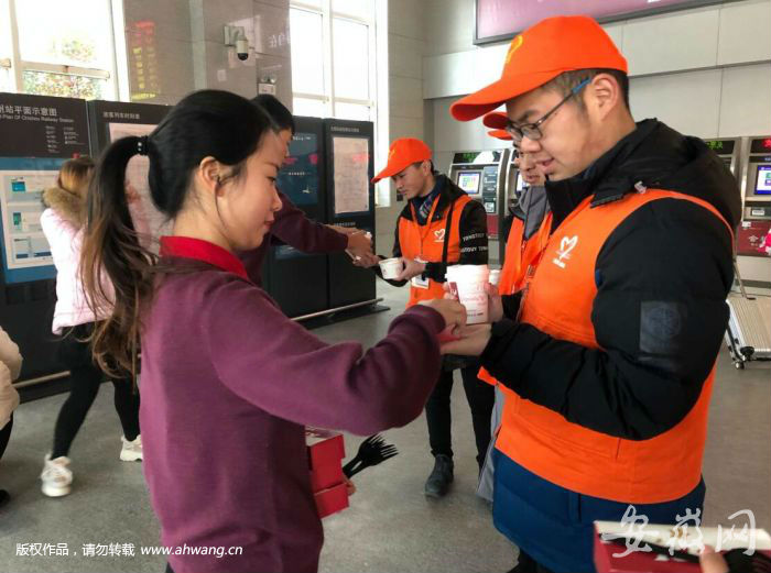 池州传递正能量,送上爱心物资传递温暖关爱