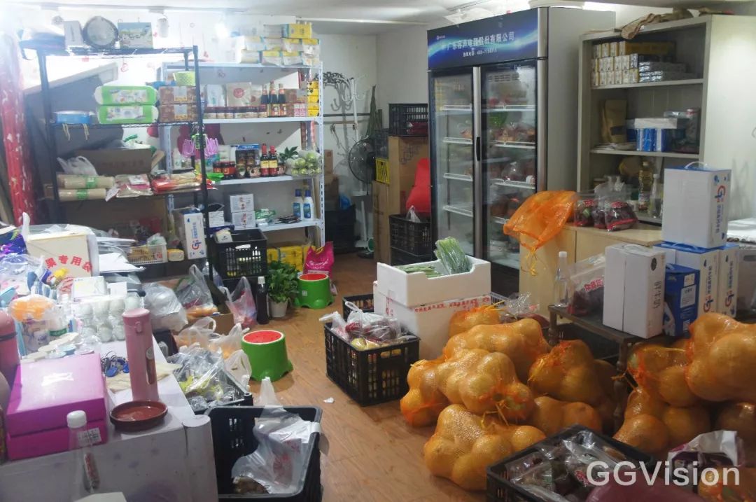 *底卧**社区团购，我们跟3位团长聊了聊这门好生意