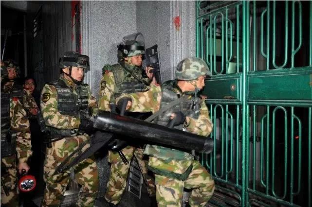 “*毒冰**教父”覆灭记：4000警力抓捕*毒冰**产量占全国1/3