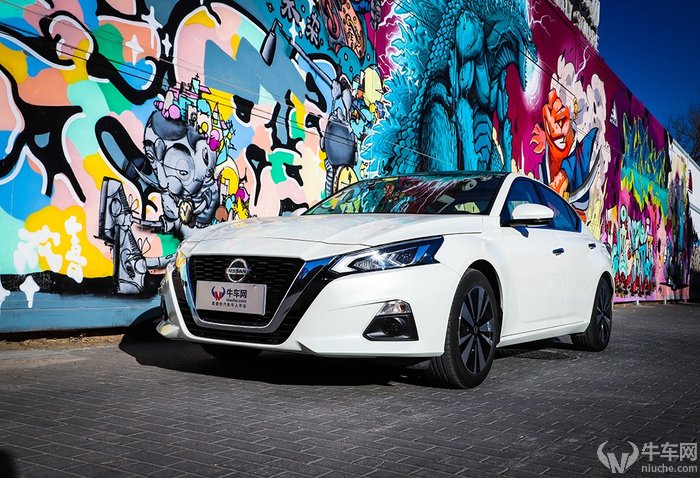 全新天籁2.0l悦享版试驾,全新天籁2.0l深度测评