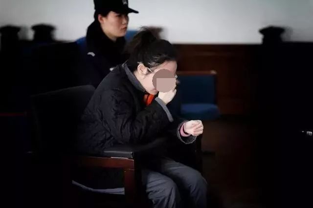 网售日本失眠处方药“蓝精灵”惹祸,90后女主播被诉贩毒