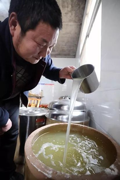 房县新闻一壶小黄酒,房县黄酒一壶价格