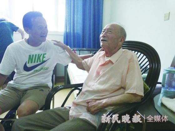 一代传奇谢幕一路走好,一代传奇终落幕前路成败未可知