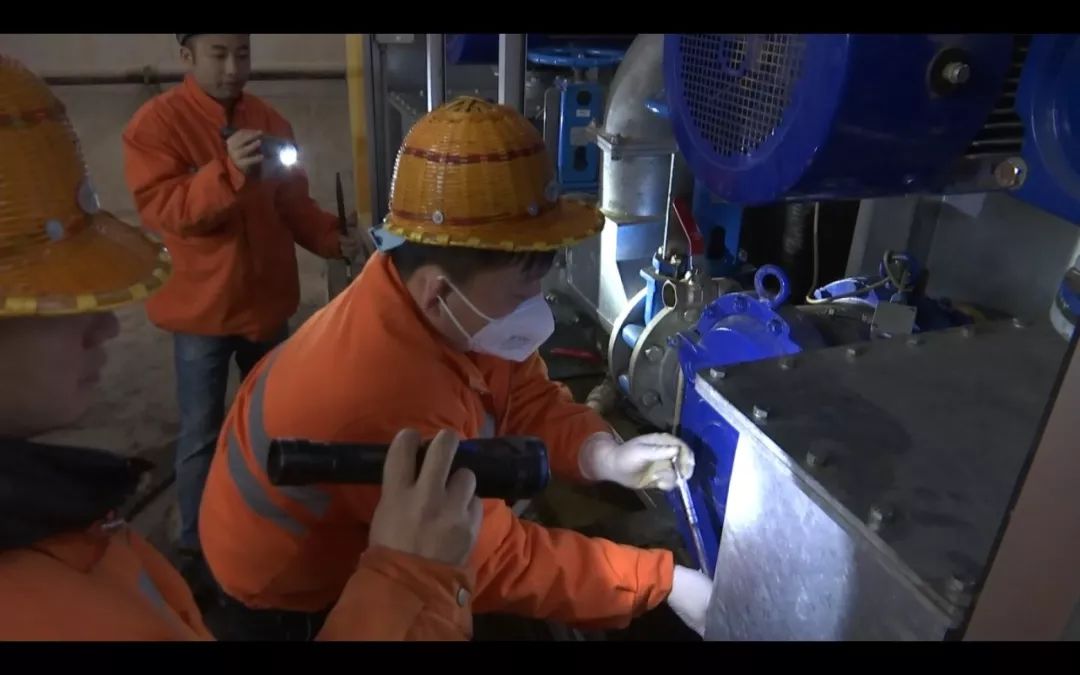 新春走基层服务暖人心,春运走基层的故事