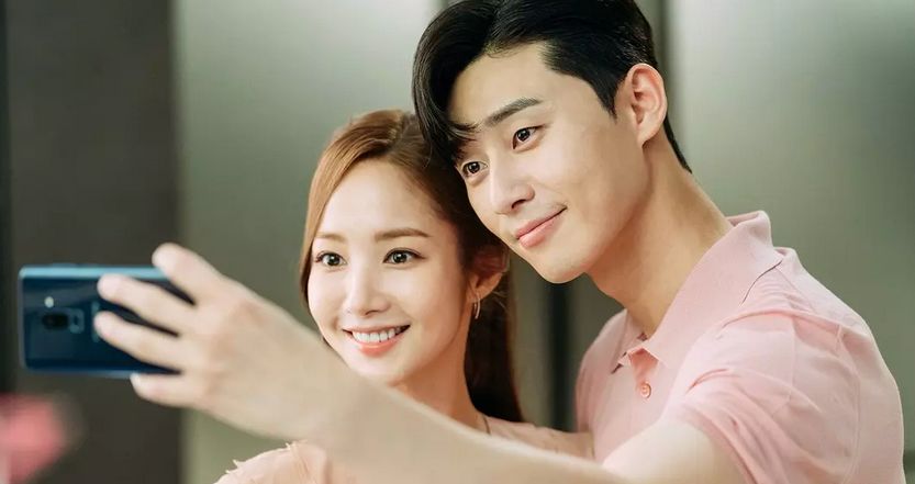 朋友圈自恋众生相：活在自拍里的人