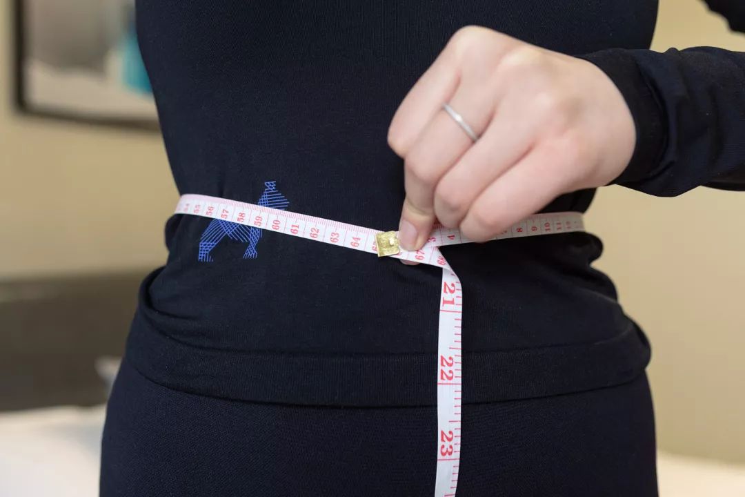 一分钟卖出一件衣服,轻松显瘦十几斤的塑身衣