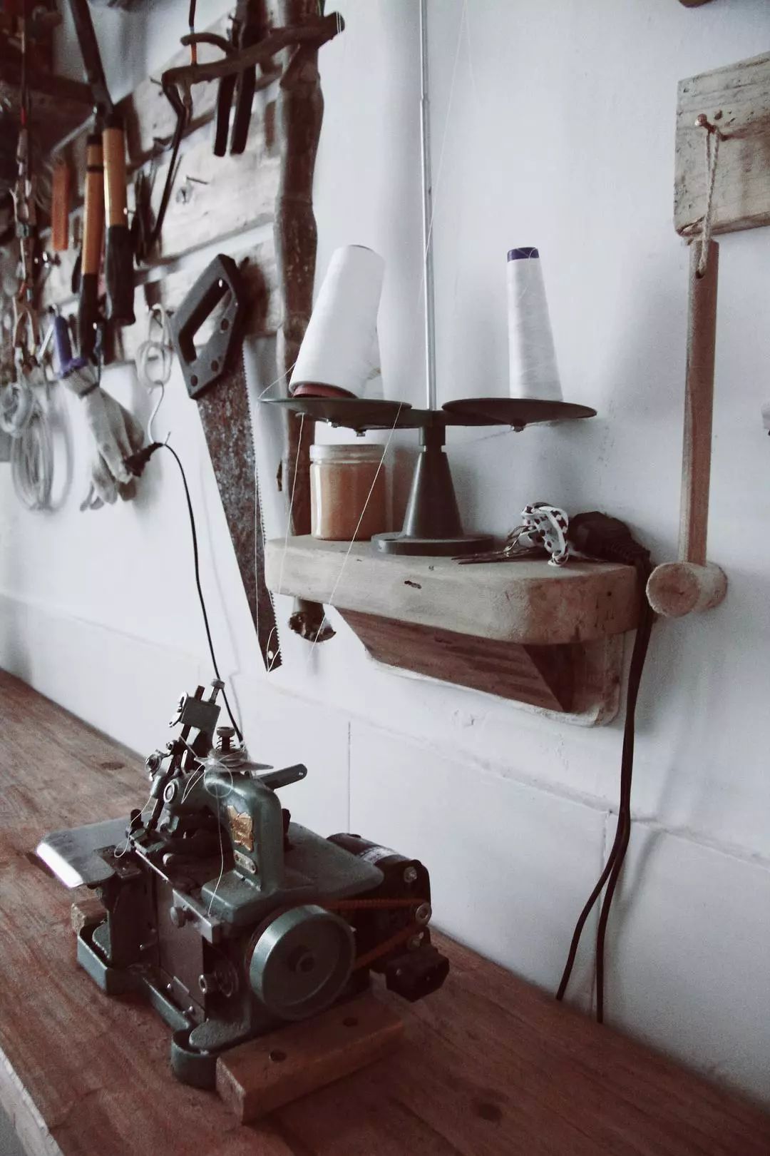 出租屋改造捡破烂,靠捡废品装修