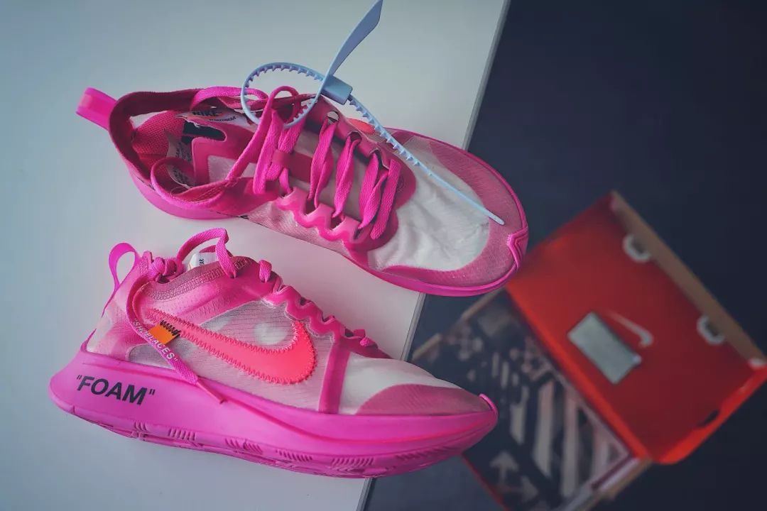 勒布朗同款aj黄色低帮,盘点勒布朗17最帅球鞋