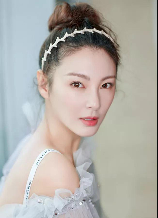 贝克汉姆贝嫂发型,小七剪短发完整视频