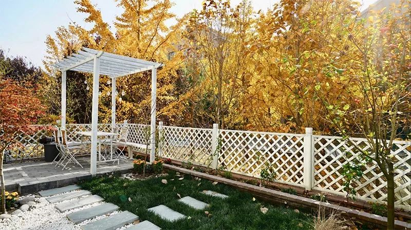 还买乌云壁纸呐？！他家藏着海外小众壁纸大全