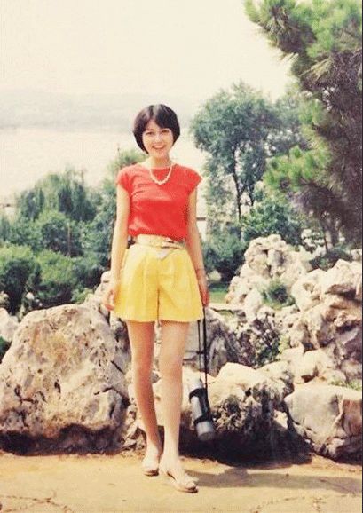 别相信那些杂志博主的，咱爸妈口中的80年代style才是真的80style