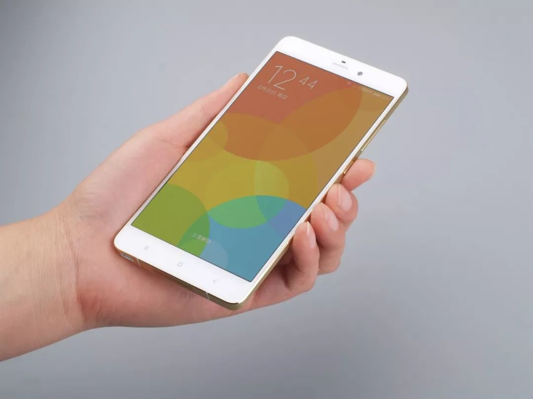 2019星巴克猫爪杯事件,星巴克猫爪杯打架事件