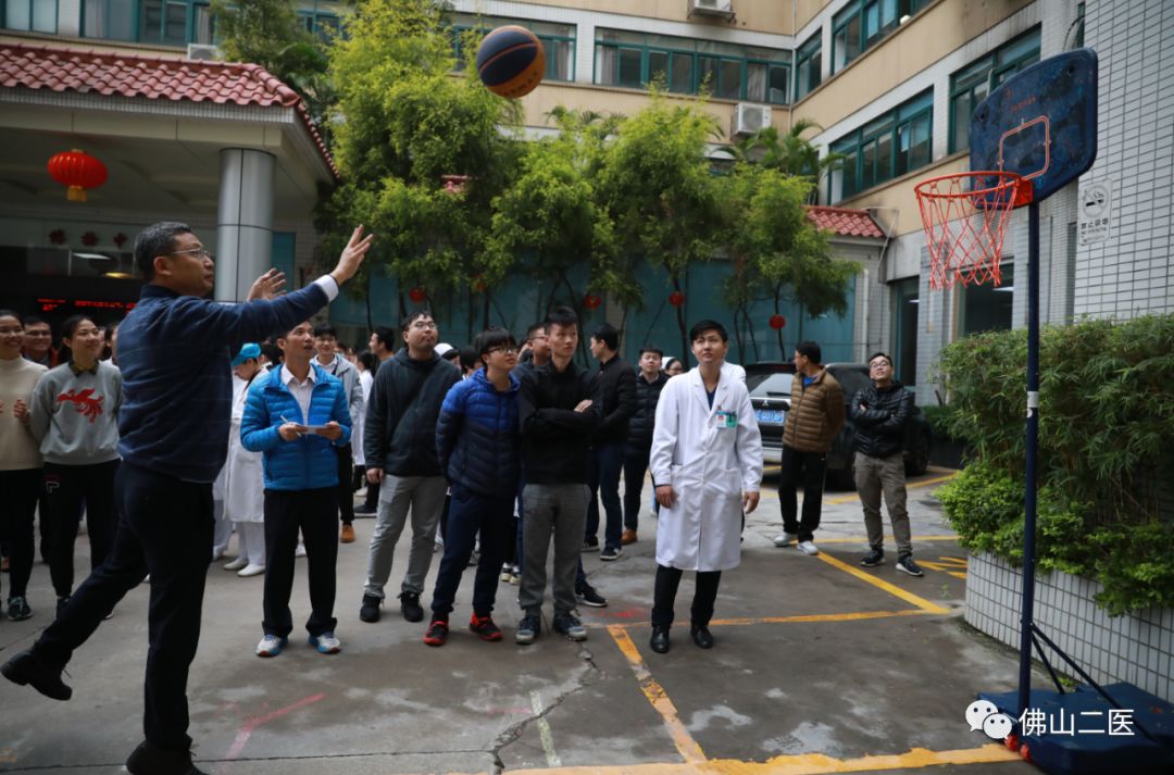 医务人员真会玩，快看，这里有一群灌篮高手！