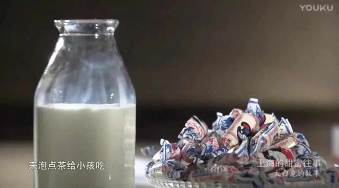 大白兔出冰激凌了？！当中国人为猫爪杯抢破头时，美国在抢冰激凌