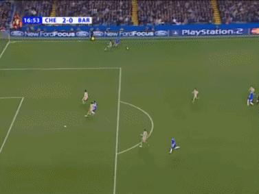 历史上的今天：蓝军与巴萨上演进球大战，拒绝被逆转