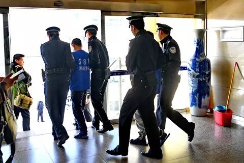 深度揭秘法院法警工作状态,法警工作日常有哪些